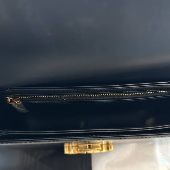 CELINE CLASSIQUE TRIOMPHE BAG IN SHINY CALFSKIN - Picture 4 of 6
